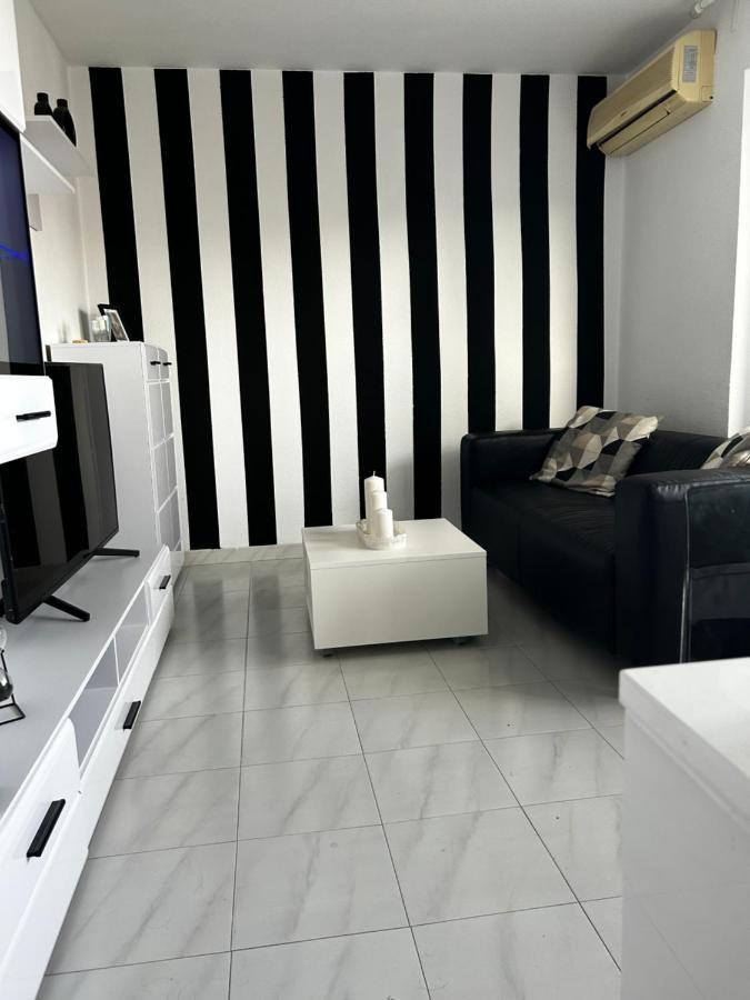 Apartamentos Acuario 베날마데나코스타 외부 사진